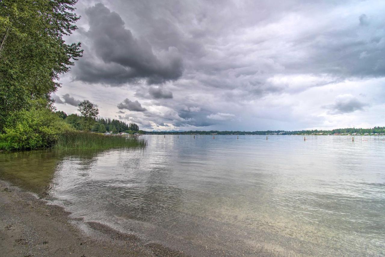 Charming Updated Retreat Walk To Lake Stevens! Екстер'єр фото