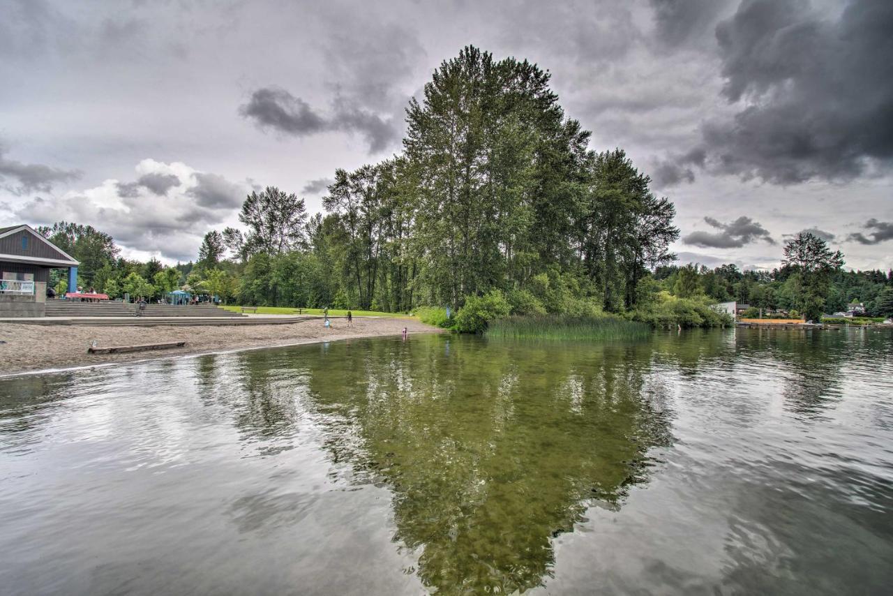 Charming Updated Retreat Walk To Lake Stevens! Екстер'єр фото