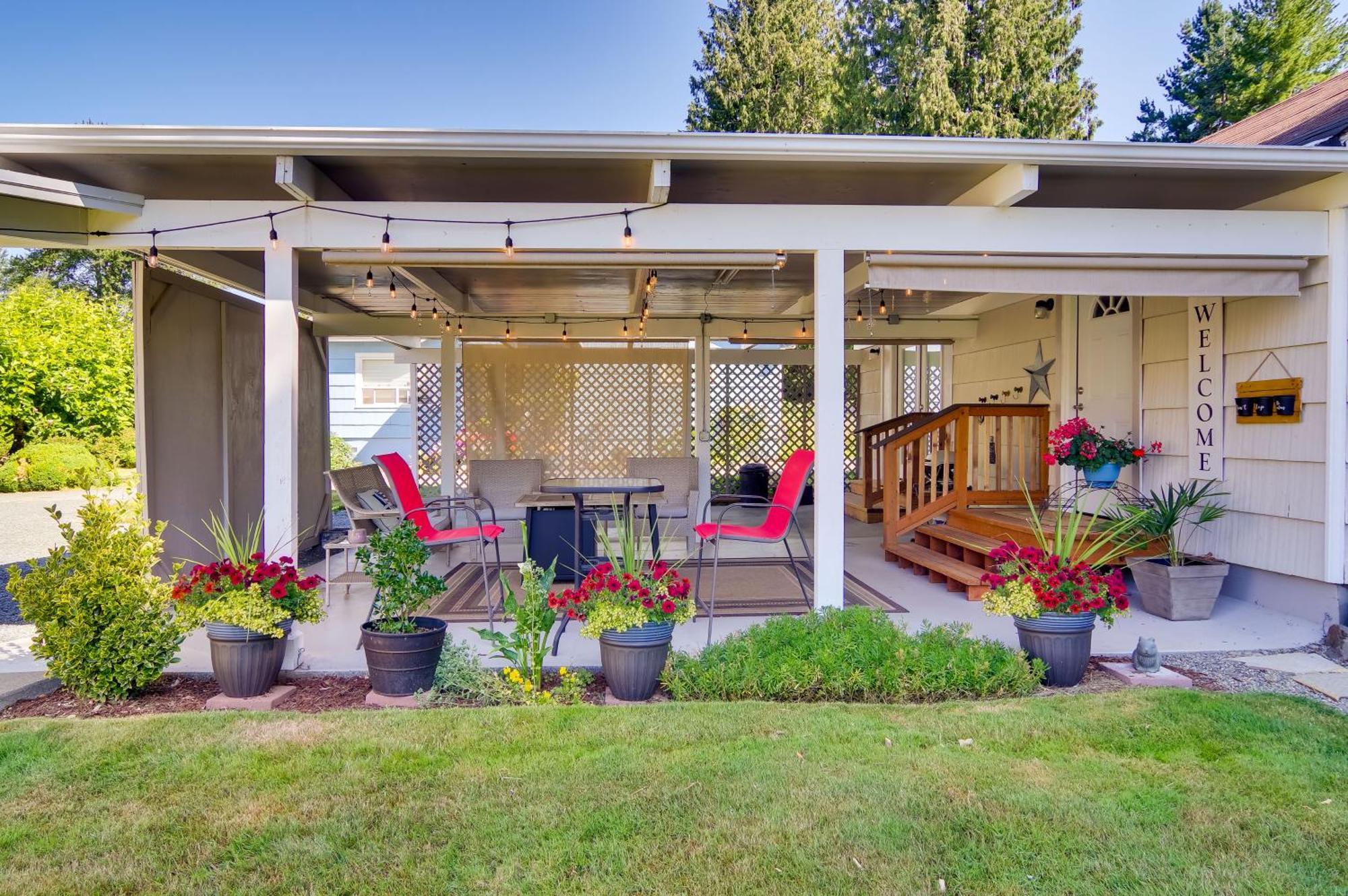 Charming Updated Retreat Walk To Lake Stevens! Екстер'єр фото