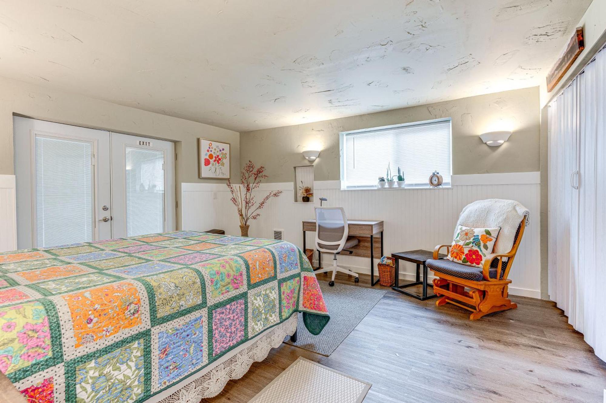 Charming Updated Retreat Walk To Lake Stevens! Екстер'єр фото