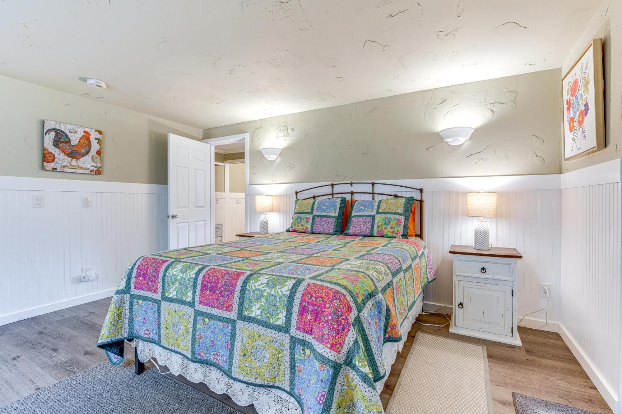 Charming Updated Retreat Walk To Lake Stevens! Екстер'єр фото